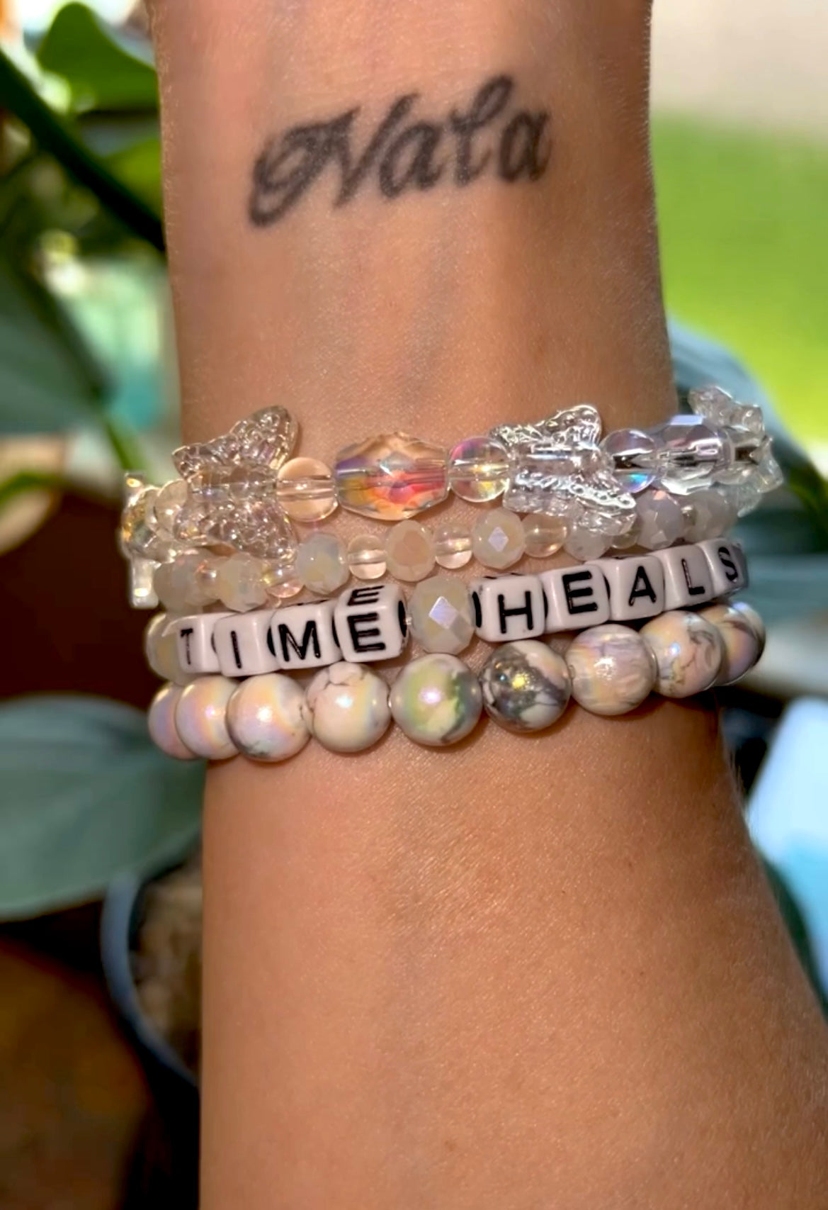 “Time Heals All” with Aura Howlite